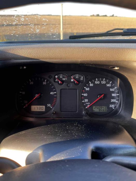 Volkswagen Transporter T4 2,5TDI 2001