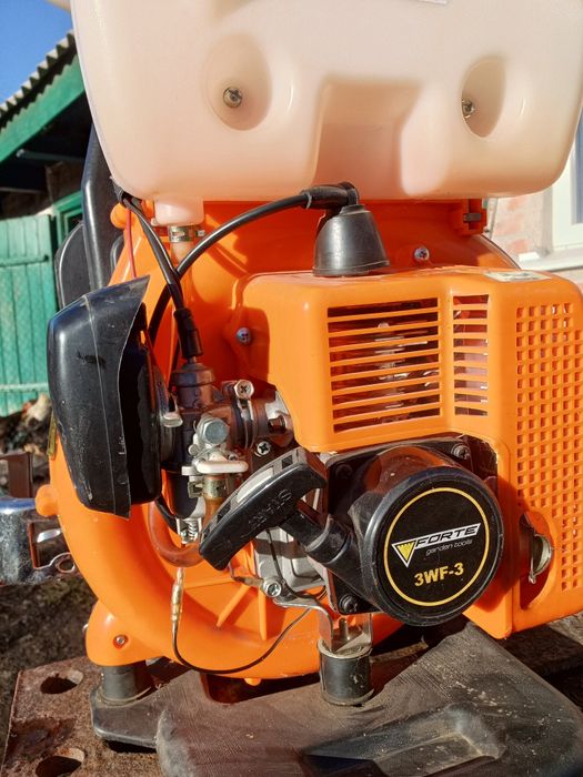 Садовий оприскувач  бензиновий