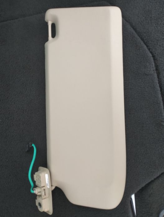 Козирок до volvo xc 60,70