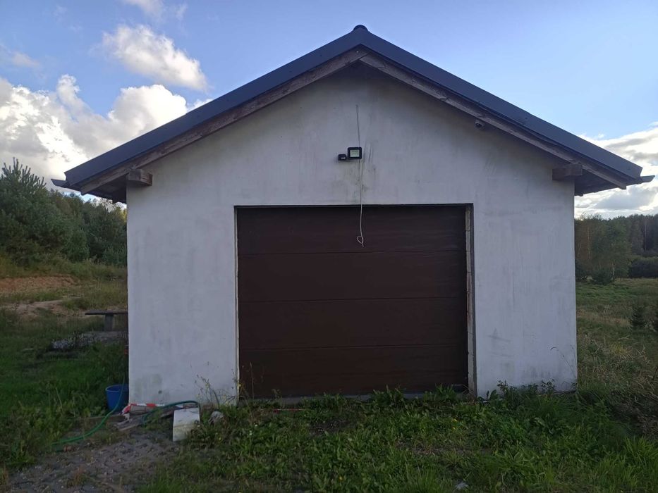 Brama garażowa segmentowa Wiśniowski 2,7m x 2,3m z napędem Nice+piloty