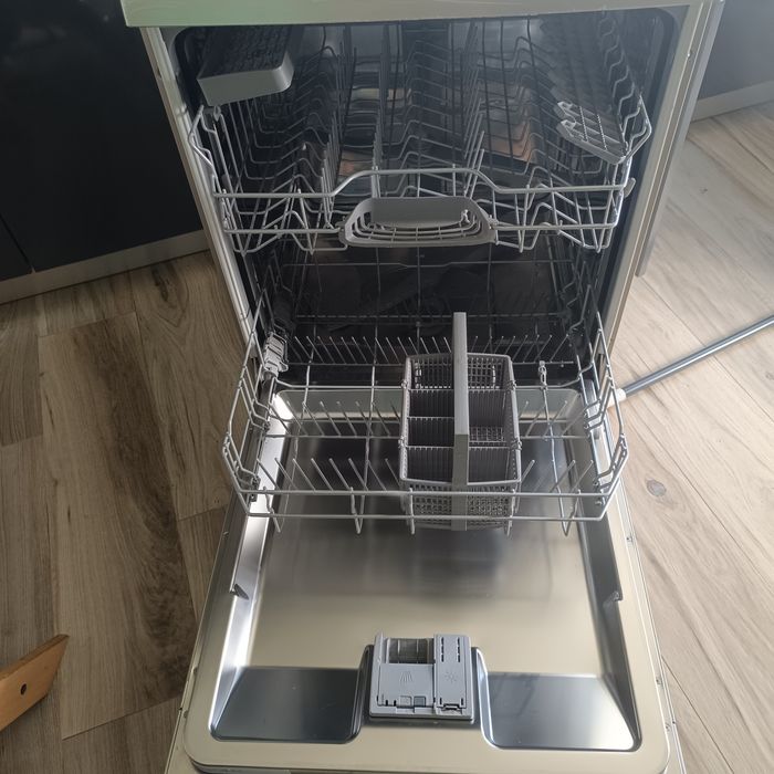 Máquina Lavar Loiça Bosch Serie 2 SilencePlus - Como Nova