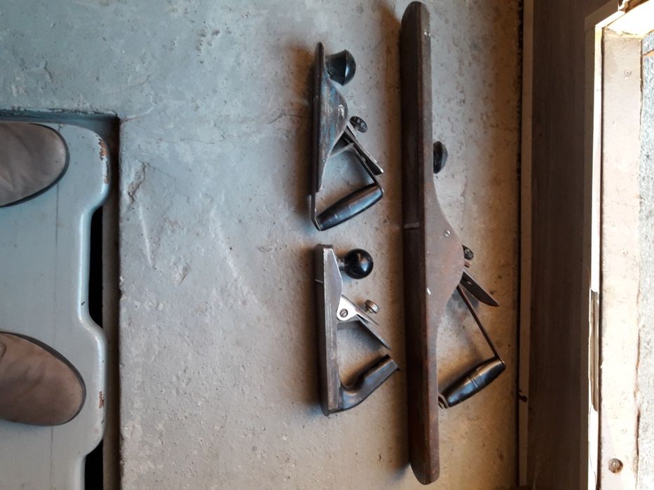 Продам плотницкий инструмент.