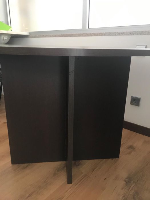 Mesa oval melamina Bengue