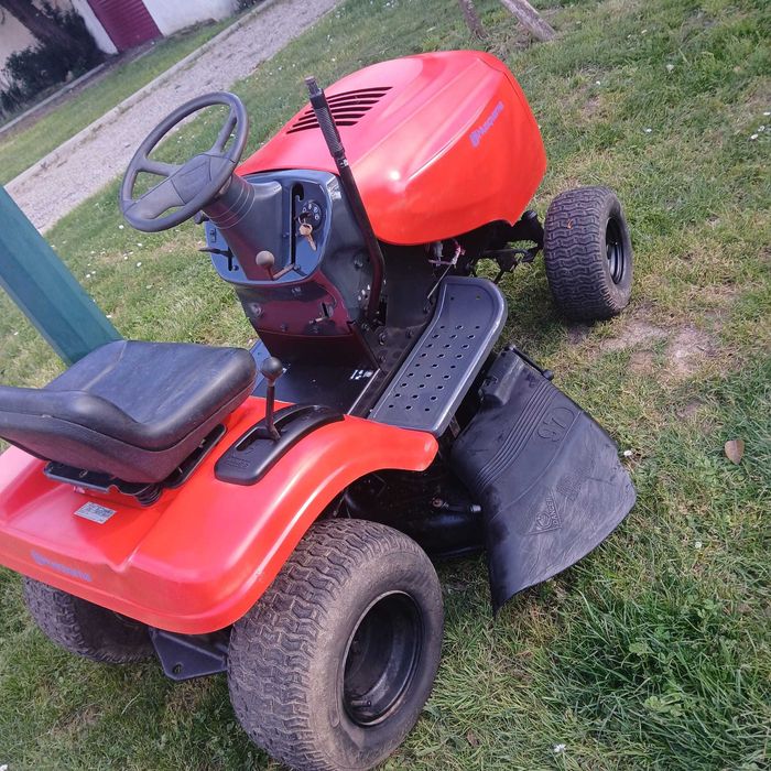 Trator corta relva husqvarna