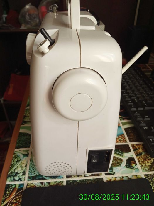 Швейна машина ORION.