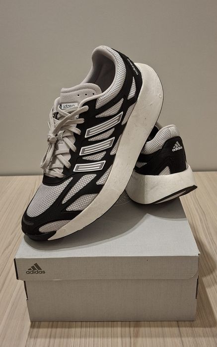 Buty męskie Adidas Adizero Aruku JI3555 rozmiar 46 2/3, wkładka 30 cm