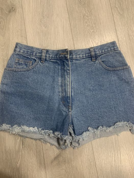 Джинсові шорти в ідеальному стані