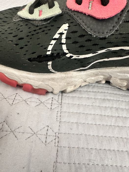 Nike React475953078385387523