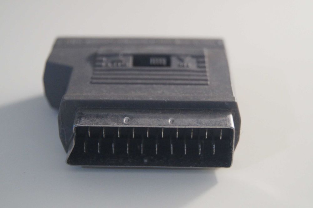 SCART to RCA / S-Video Converter Adapter64584680193923122