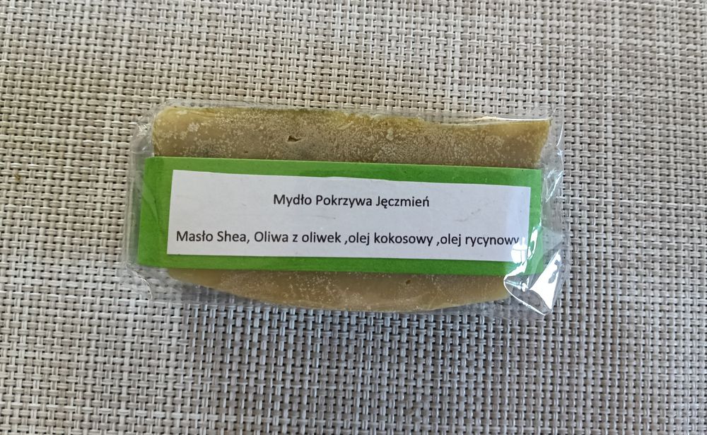 Mydło pokrzywowe z młodym jęczmieniem