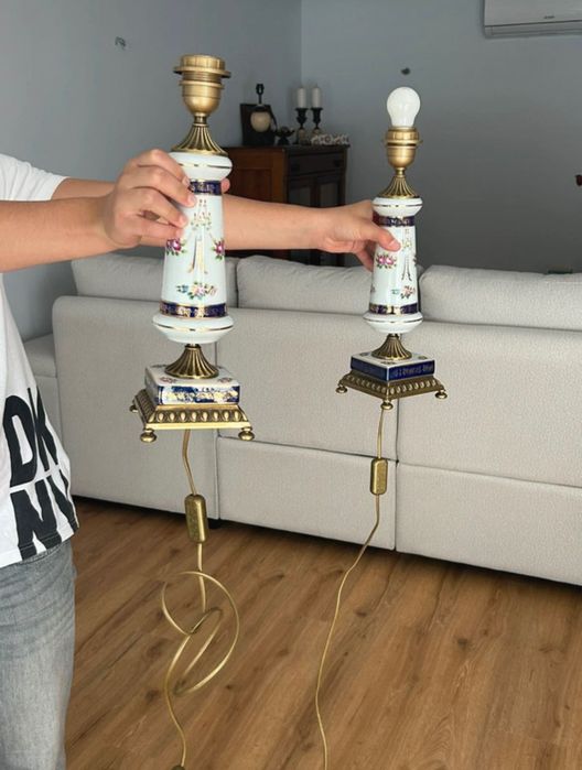 Candeeiros de teto e mesa