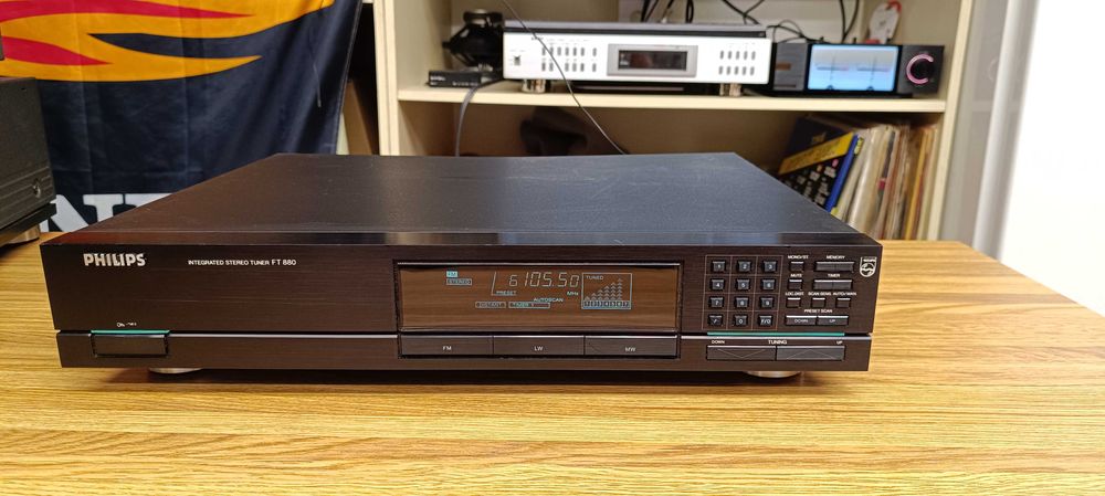 AM/FM тюнер Philips FT880