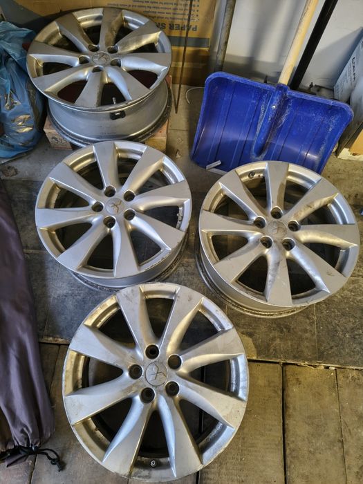 Оригінальні диски Mitsubishi r18