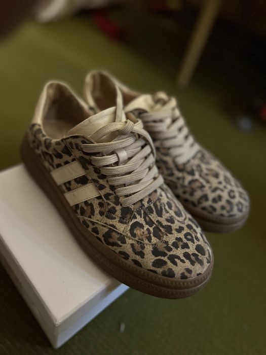 Туфлі черевики лофери кросівки леопард Adidas 39р