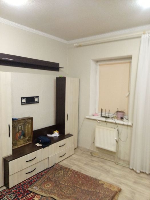 Дом с ремонтом . Заходи и живи