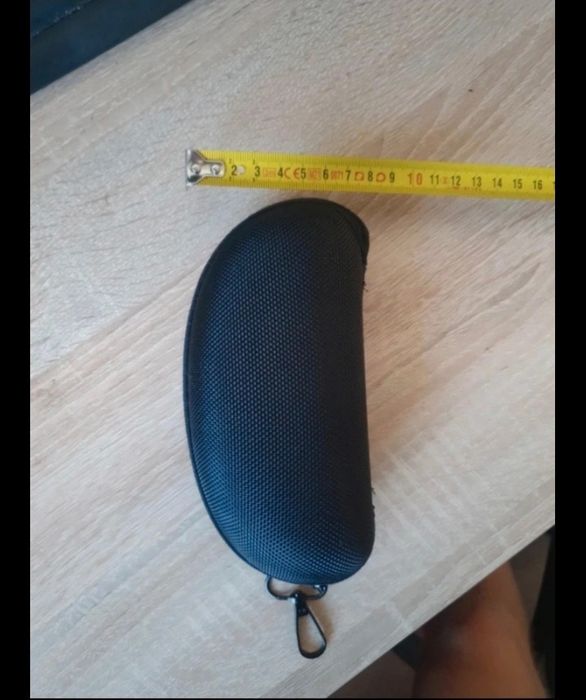 Etui na okulary przeciwsłoneczne sportowe