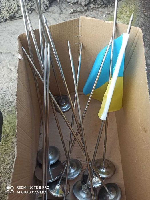 Подставки металлические для флажков