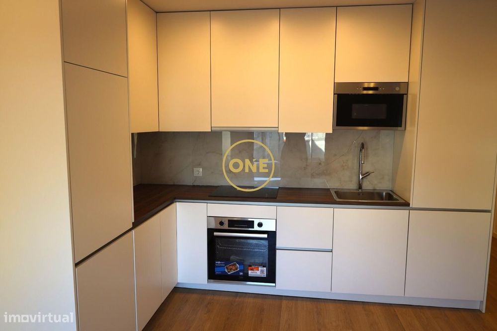 Apartamento T1 Famalicão — Vila Nova De Famalicão E Calendário, Braga