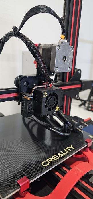 Creality Ender 3 Pro with Upgrades476724246358927361