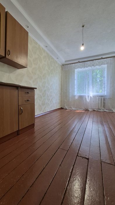 Продаж кімнати в гуртожитку блочної системи
