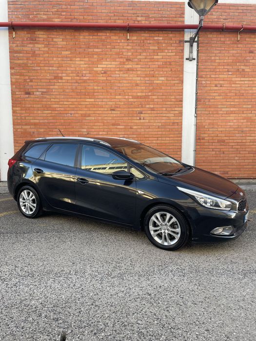 Kia Ceed 1.6 Crdi 128cv — photo 2