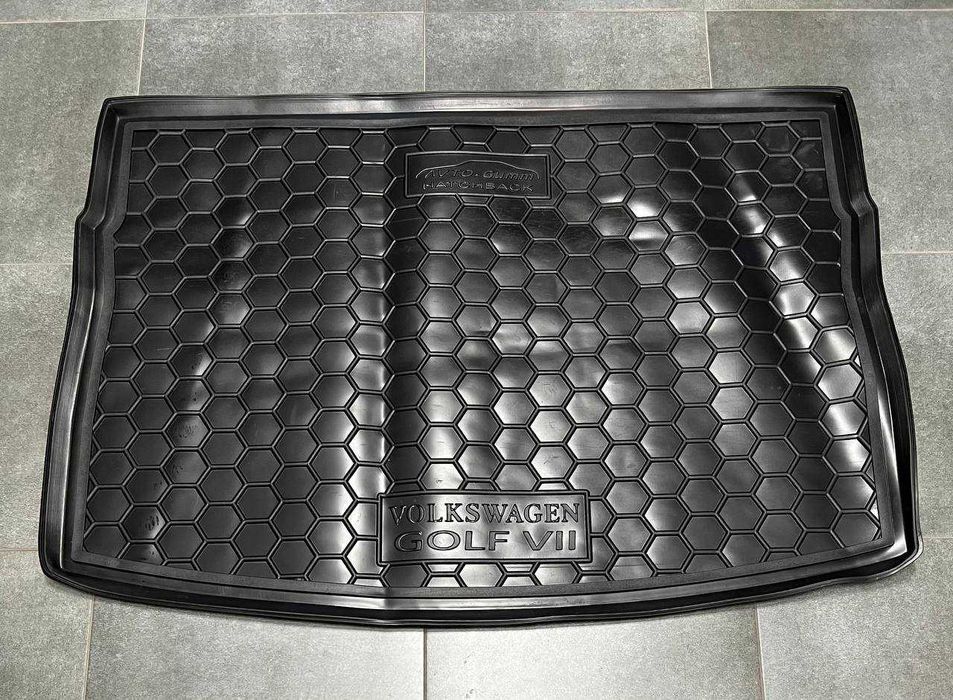 Коврик у багажник для Volkswagen Golf\Polo\Caddy\Jetta\T-Roc\Avto-Gumm