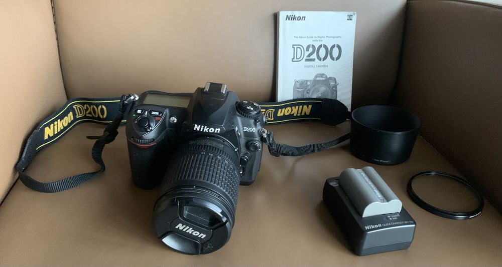 Nikon d200 фотоаппарат маленький пробег