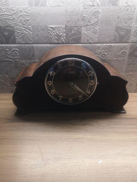 Zegar kominkowy Junghans