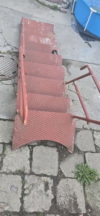 Metalowe schody 2.9 m