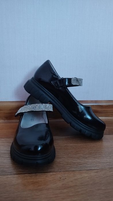 Туфли для девочки
