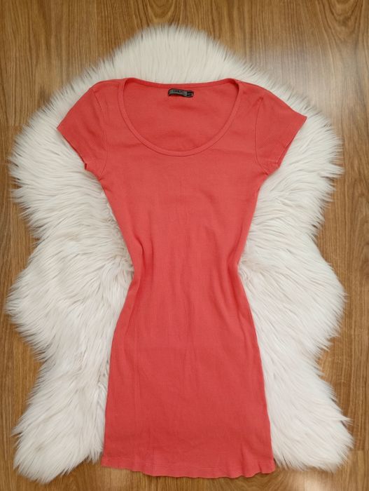 Sukienka prążkowana na krótki rękaw basic M