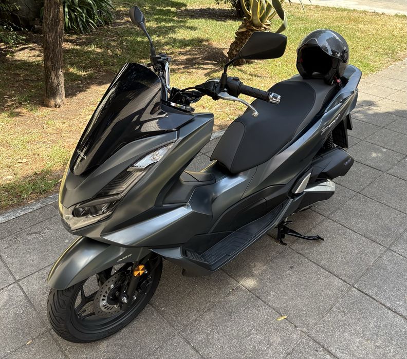Honda PCX 125 Scooter