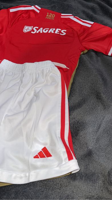 Equipamento Benfica Principal