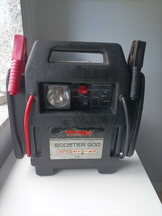 Arrancador de Bateria Portátil Titan Booster 900 V (Como Novo)
