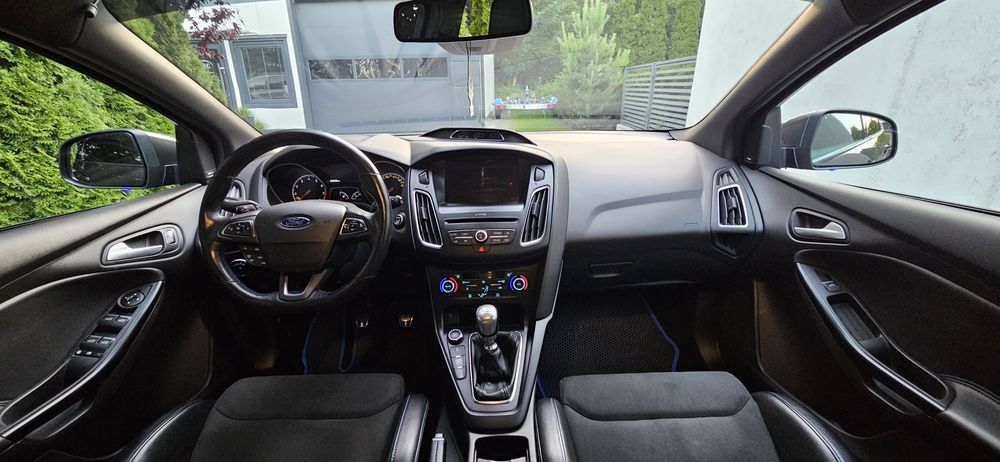 Prawdziwy Ford Focus RS CNG Technic pl. salon