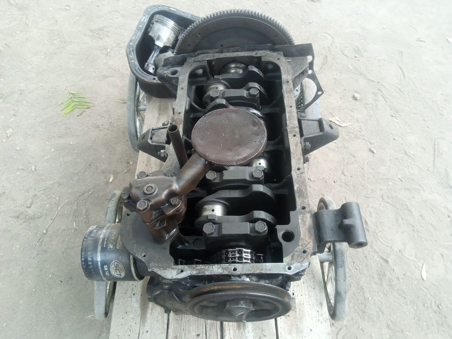 Продам тюнингованый двигатель ваз 21011 без головки.