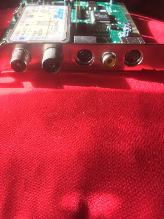Placa PCI de tv analogica mas tb dá os canais,da marca ZOLTRIX