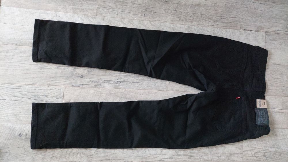 Джинси левіс levi's