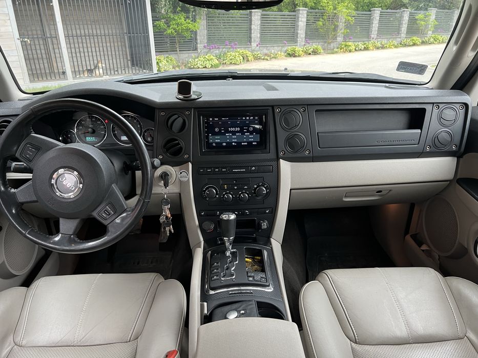 Jeep commander  2006r 5.7hemi