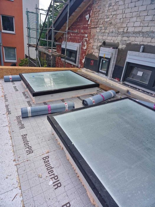 Dekarz - Dekarstwo - naprawa dachów - przecieki - pogotowie dekarskie