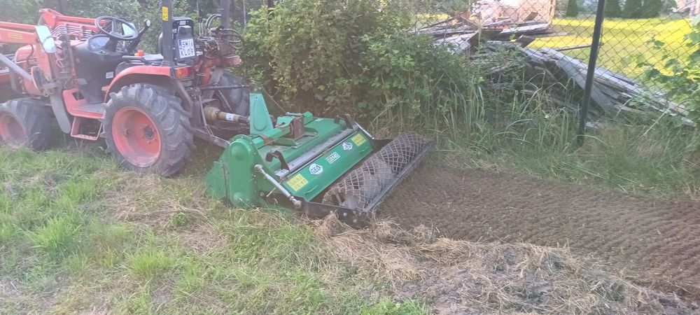 Trawa z rolki glebogryzarka separacyjna zakladanieOgrodowPrzycinanieTui