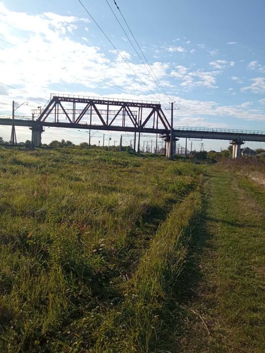 Продається земельна ділянка під будівництво 3 га.