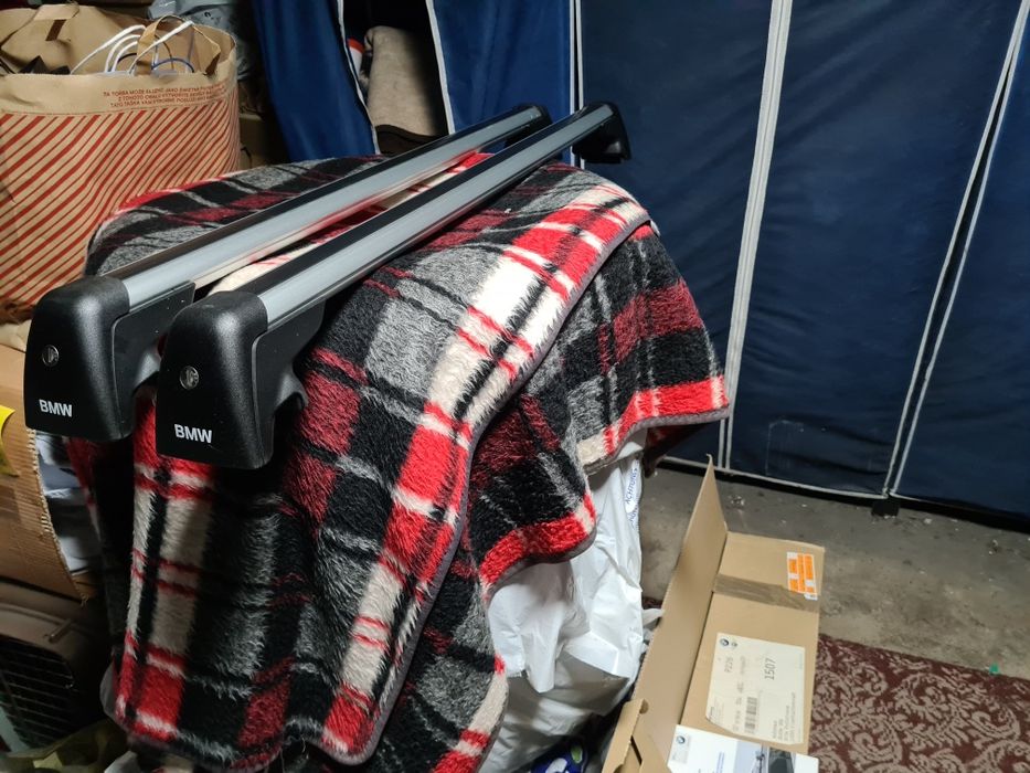 Belki na relingi dachowe, oryginał BMW.3. combi tourning E91 jak nowe