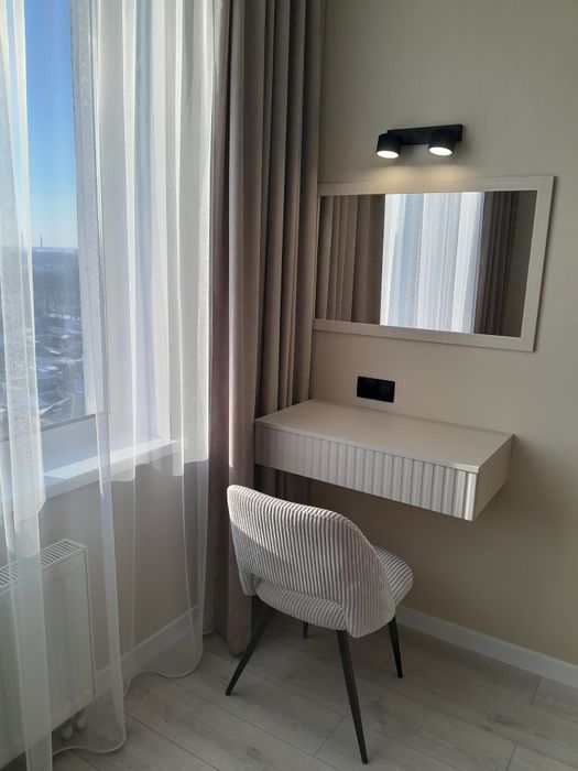 Центр! 2к.кв в Новобудові з новим ремонтом! Ліфт з резервним живленням