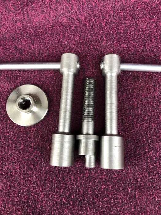 Винтовой замок к шпуге.