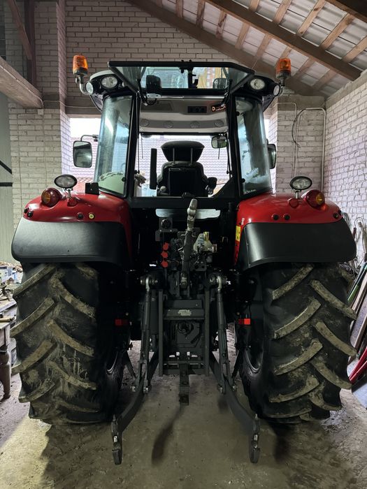Massey Ferguson 5611 Dyna 4