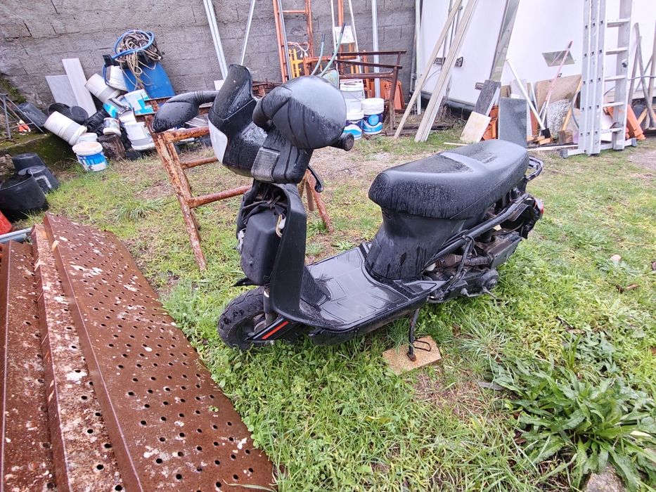 2 scooter Peugeot peças