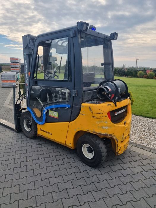 Junghenrich TFG425 .2006rok mały przebieg kabina przesów boczny