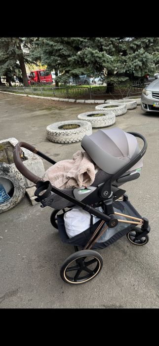 Автокрісло Cybex Cloud T i-Size Plus