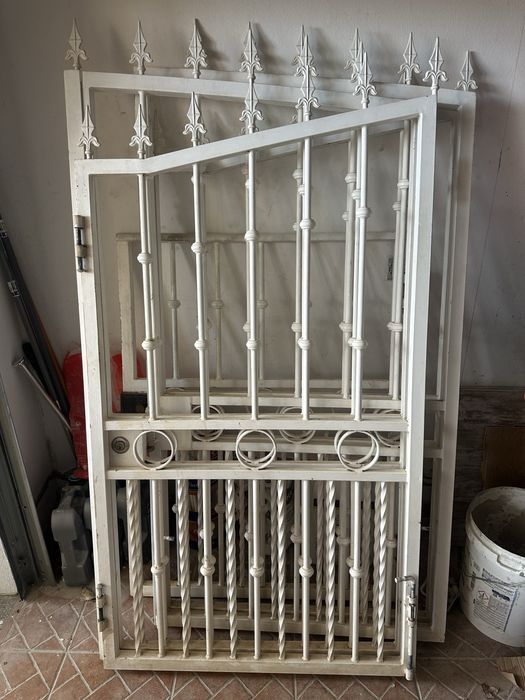 Portões entrada conjunto